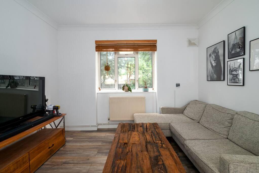 Apartmán Stylish And Well Equipped Flat In Stockwell Londýn Exteriér fotografie